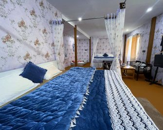 Air The Rare (Units Of The Rare One's Resort) - Mukteshwar - Bedroom