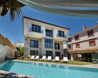 Jera Alacati - Cesme - Piscina