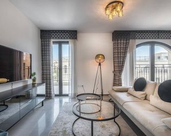 Front of the Old City in Jerusalem - Luxurious Residence - Jerusalem - Living room