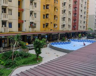 Pool View 2br Apartment At Casablanca East Residences - Yakarta - Piscina
