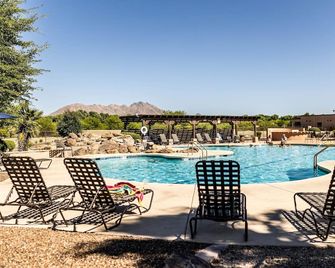 Brand New 2 Bedroom, 2 Bath Condo with pool and gym - Tubac - Piscina