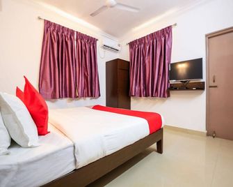 Oyo 18647 Pandav City Hotel - Margao - Ložnice