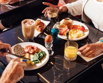 Tribe Lyon Croix Rousse - Caluire-et-Cuire - Dining room