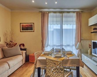 Daniela by Interhome - Sirmione - Salle à manger