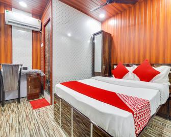 Hotel O Garden Inn - Mumbai - Bedroom