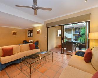 Seascape Apartments at Villa San Michele - Port Douglas - Living room