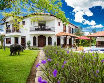 La Herencia Hotel - La Tebaida - Building