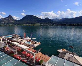 Im Weissen Rössl am Wolfgangsee - Sankt Wolfgang im Salzkammergut - Vista esterna