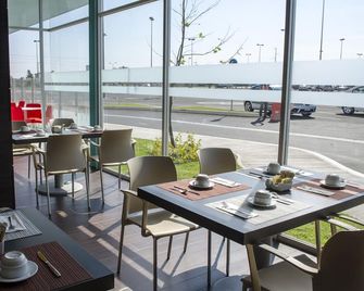 Casa Inn Galerias Celaya - Celaya - Ravintola