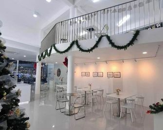 Scenario Cafe and Hostel - Kanchanaburi - Lobby