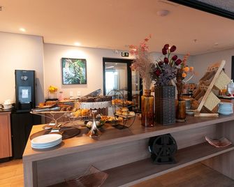 Ez Moema Hotel - São Paulo - Buffet