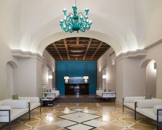 Patria Palace Hotel - לצ'ה - לובי