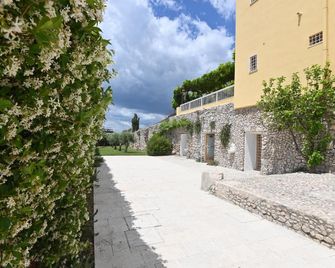 Villa Petrinum B&B - Mondragone - Venkovní prostory