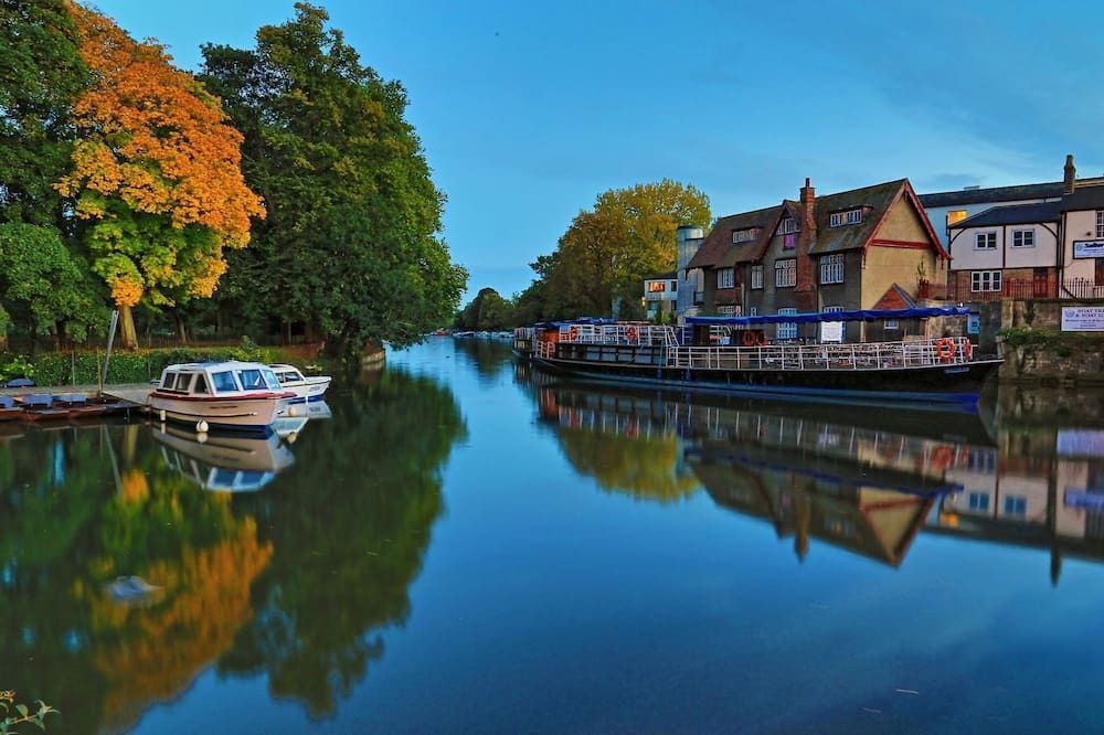 Railway Inn - Abingdon - Outdoor view