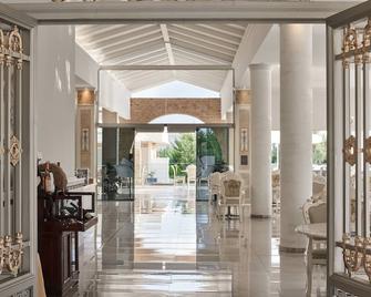 Sandy Villas Resort - Linia - Ingresso