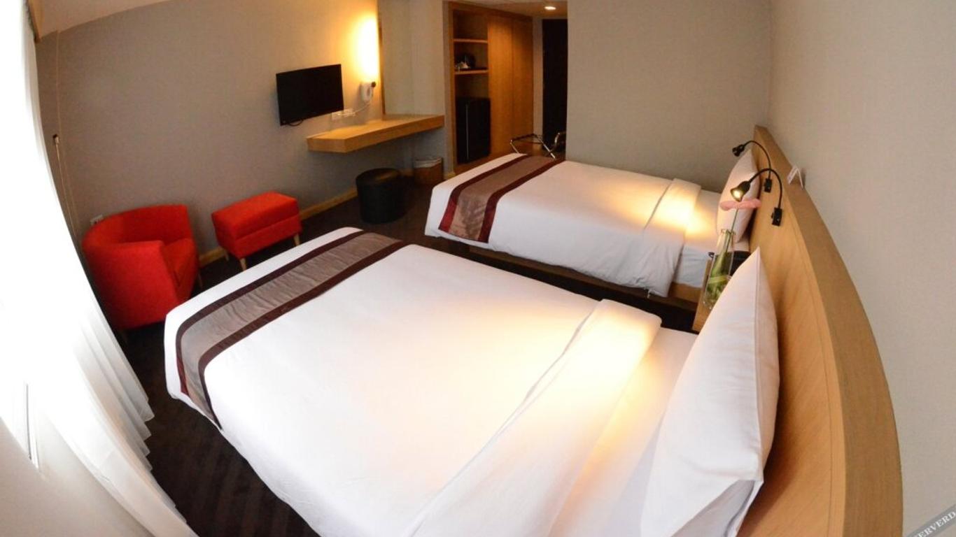 Hotel Vista Express