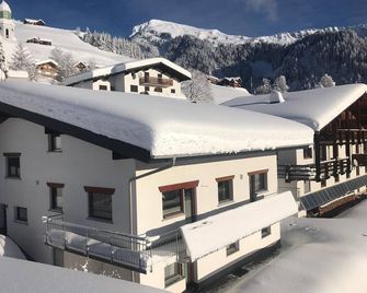 Vacation Apartment With Sauna, Herbal Steam Bath, Solarium And Fitness Room - Sonntag - Building