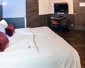 Hotel Lifestyle Mindelheim - Mindelheim - Schlafzimmer