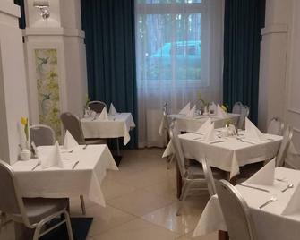 Holiday apartment Swinemünde for 1 - 4 persons - Holiday apartment in one or multi-family house - Międzyzdroje - Restaurant