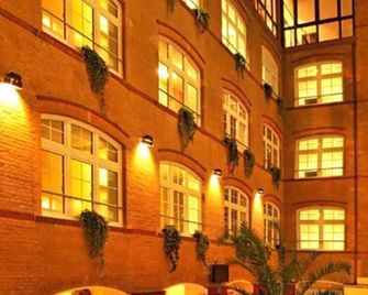 Singer109 Hostel, Hotel & Apartment - Berlin - Building