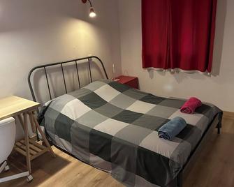 Belle villa contemporaine avec piscine - Laudun-l'Ardoise - Habitación