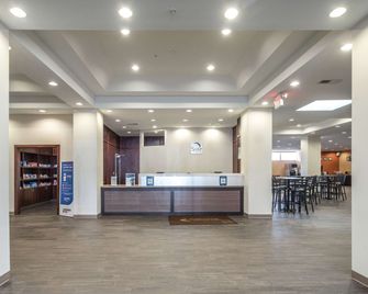 Sleep Inn & Suites And Conference Center Downtown - אינדיאנאפוליס - דלפק קבלה