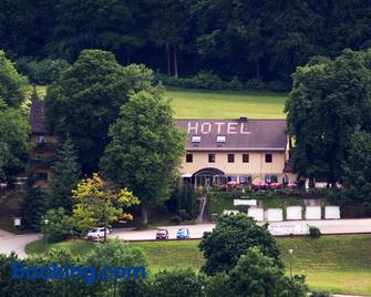 Hotel-Restaurant Bauer-Keller - Greding - Building
