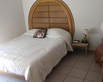 Acogedora casa en pueblo mágico - Xochitepec - Habitación