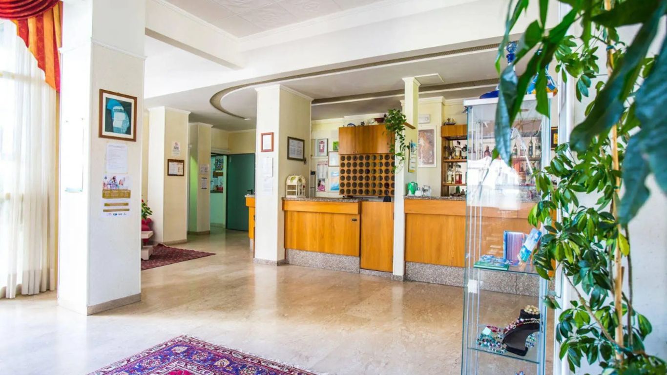 هوتل دلفينو