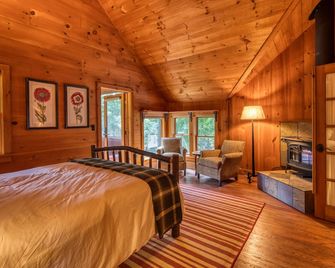 Stunning Riverfront Home on 30 Acres in Wilmington - Wilmington