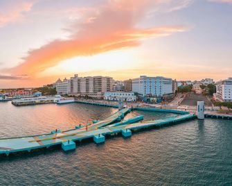 Hotel Rumbao, a Tribute Portfolio Hotel - סן חואן - בניין