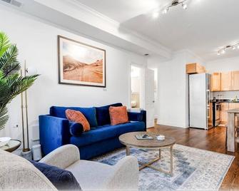 Entire Rowhome In Northwest Washington - واشنطن د.ك. - غرفة معيشة