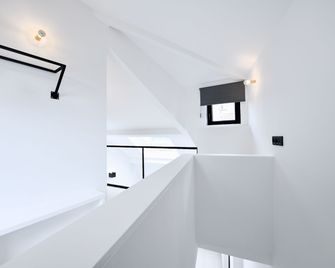 Urban Walls - Bryssel - Portaat