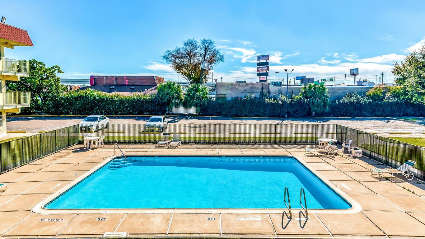 OYO Hotel Houston Southwest I-69