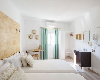 Forenna Hostel - S'Arenal - Bedroom