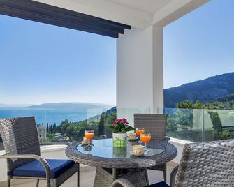 Villa Maslina with heated Pool - Makarska - Varanda