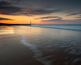 Large cottage Amazing location! Family group or friends up to 24 people! - Brockenhurst - Beach