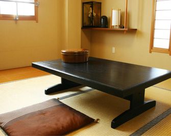 Tokaido Fujieda-shi Business Hotel Tomioka-ya - Fujieda - Habitación