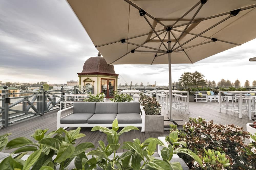 The National Hotel - Fremantle - Balcony