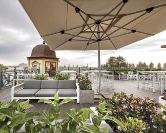 The National Hotel - Fremantle - Balcony