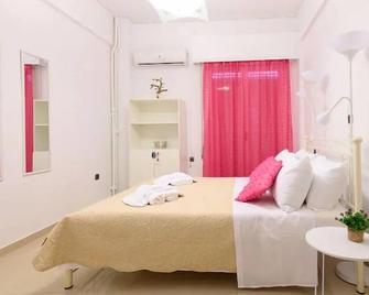 Sea View City Apartment 'by Checkin' - Heraklion - Bedroom