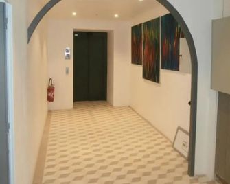 Hotel Le Moderne - Saint-Paul-le-Jeune - Gang