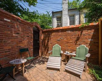 Newly renovated Gem of a Georgetown Home - Washington D. C. - Patio