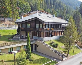 Spinale Casa In Centro, Arrivi Con Gli Sci! Sanificazione A Vapore - Madonna di Campiglio - Building