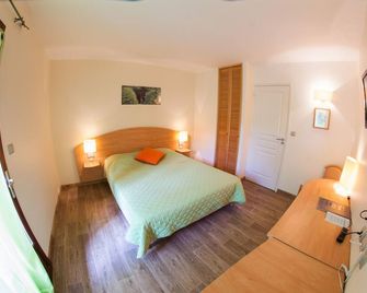 Lac des Graves - Lascelle - Bedroom