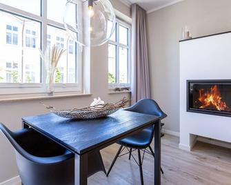 Quartier Frohsinn App 05b - Seeheilbad Ahlbeck - Essbereich