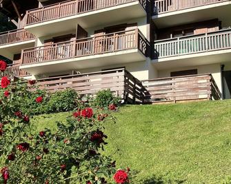 Studio with balcony 5 minutes from the center and next to the slopes - Saint-Gervais-les-Bains - Bâtiment