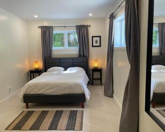 Les Chalets du Lac Grenier - Chertsey - Bedroom