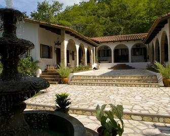 Hacienda La Esperanza - Copán - Gebäude