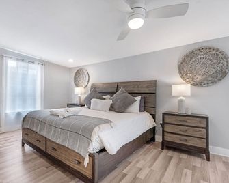 3bed/3bath In Houston's Heart: Heights-Montrose-Downtown - Houston - Bedroom